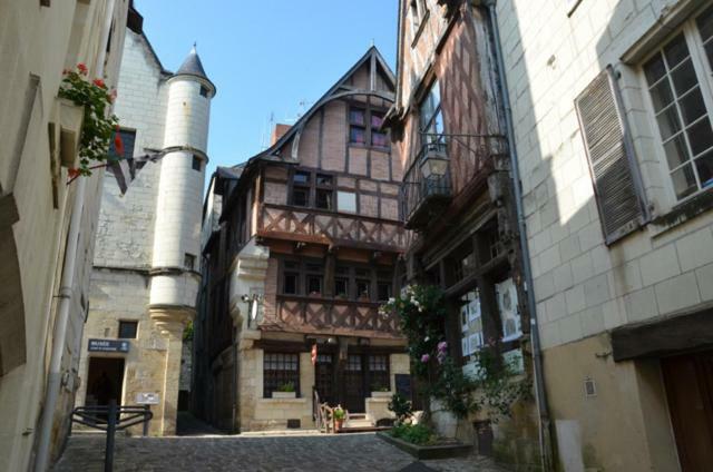 La Maison Rouge Chinon Exterior photo
